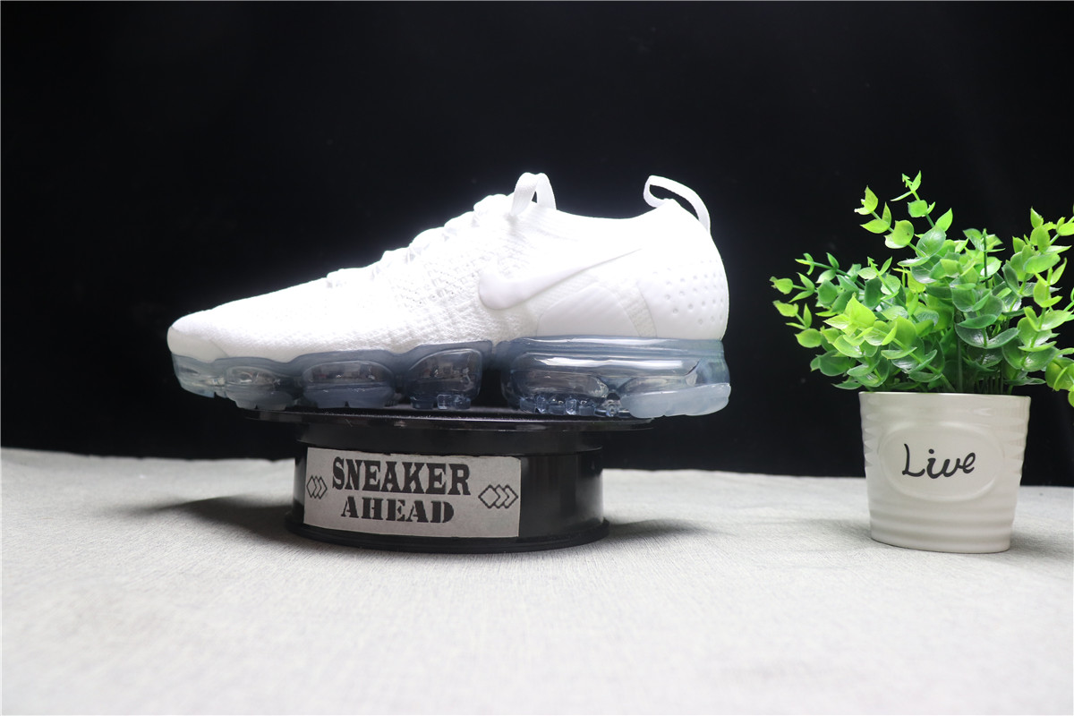 Air Vapormax Triple White