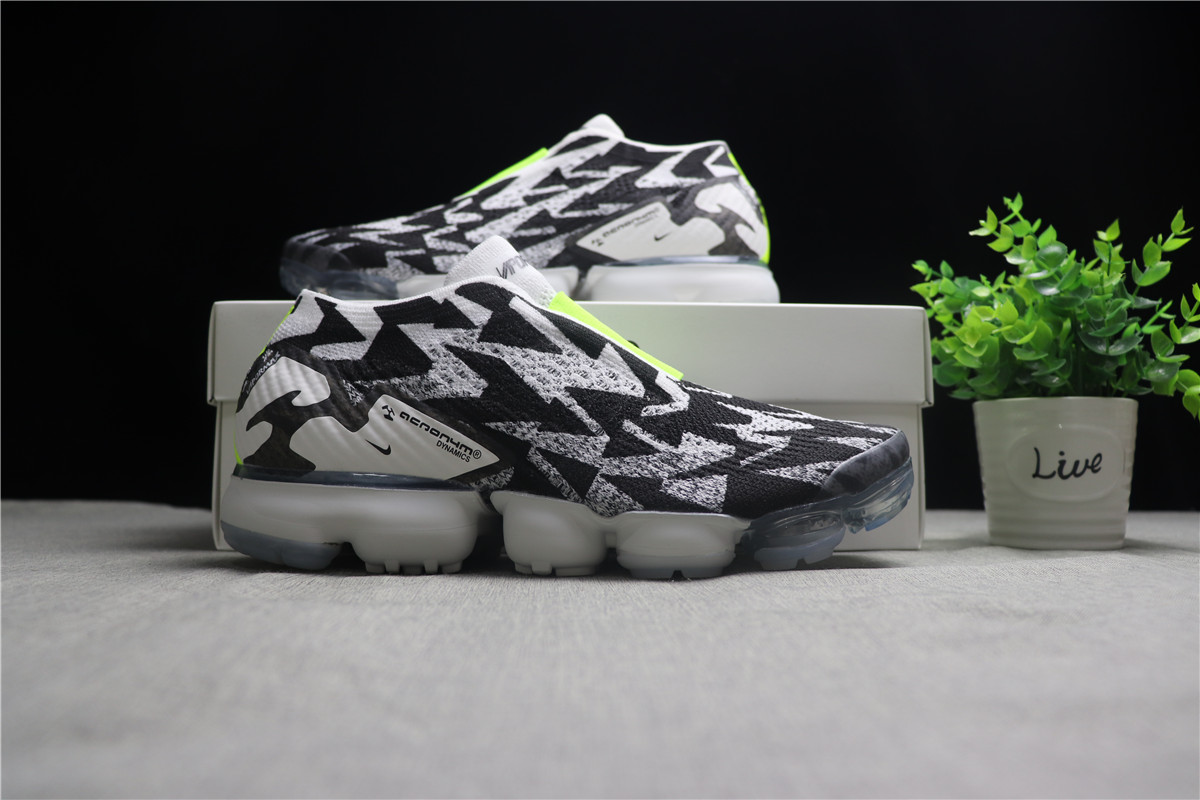 Air Vapormax Moc 2 Acronym Light Bone